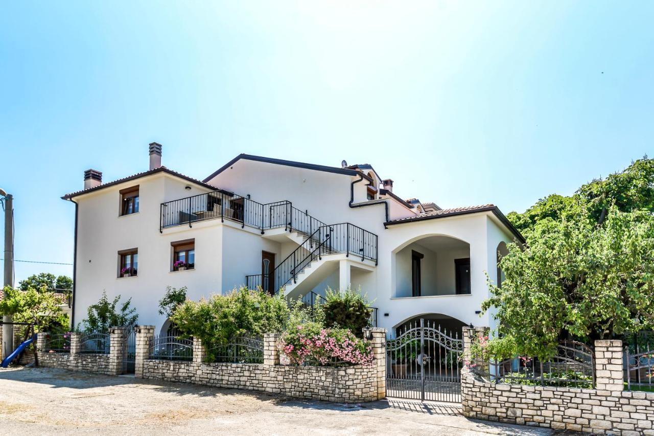Casa Istriana Dajla Rooms Novigrad  Екстер'єр фото